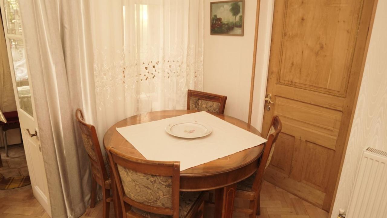 Appartement Cozy And Center à Tbilissi Extérieur photo