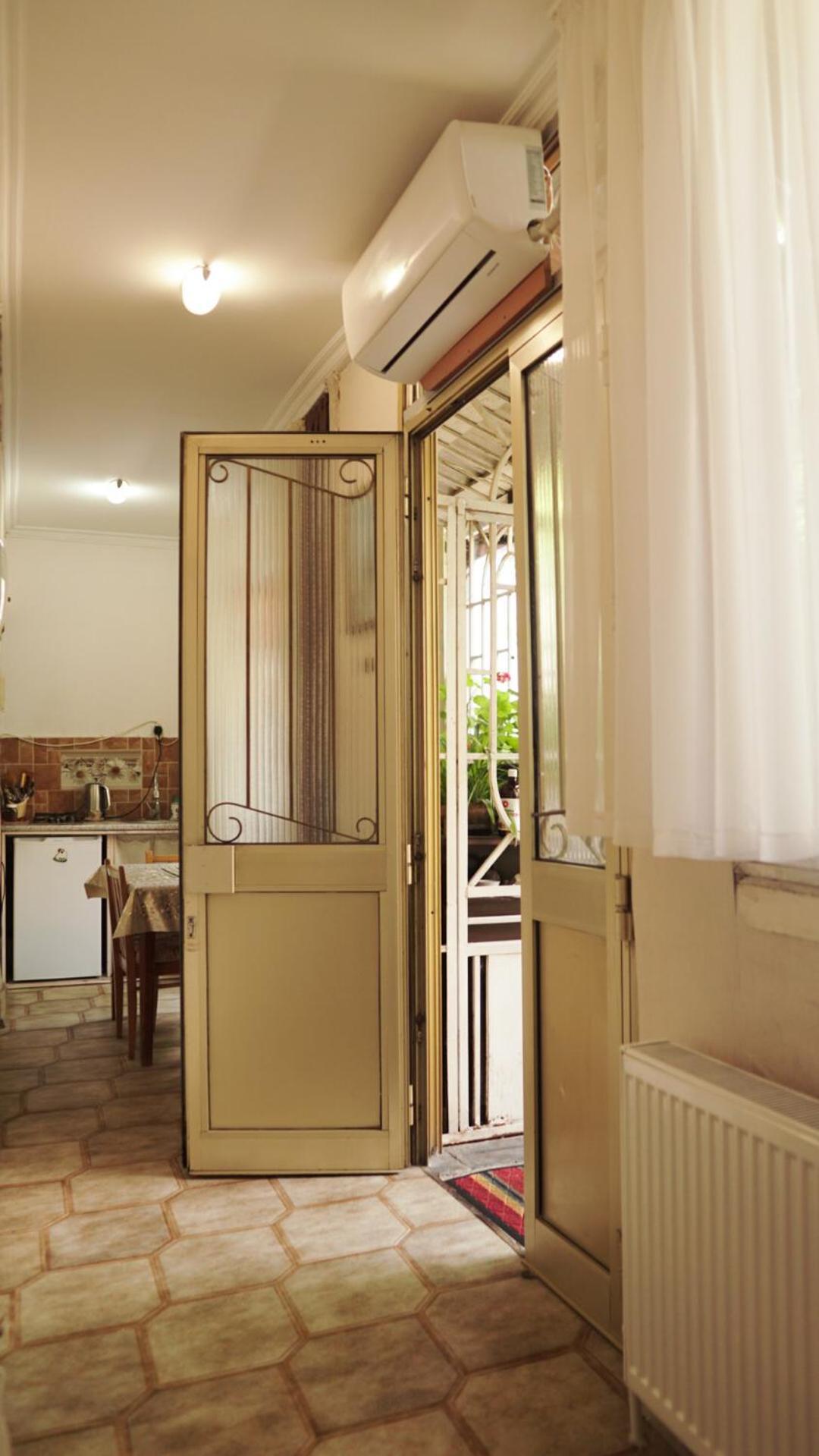 Appartement Cozy And Center à Tbilissi Extérieur photo